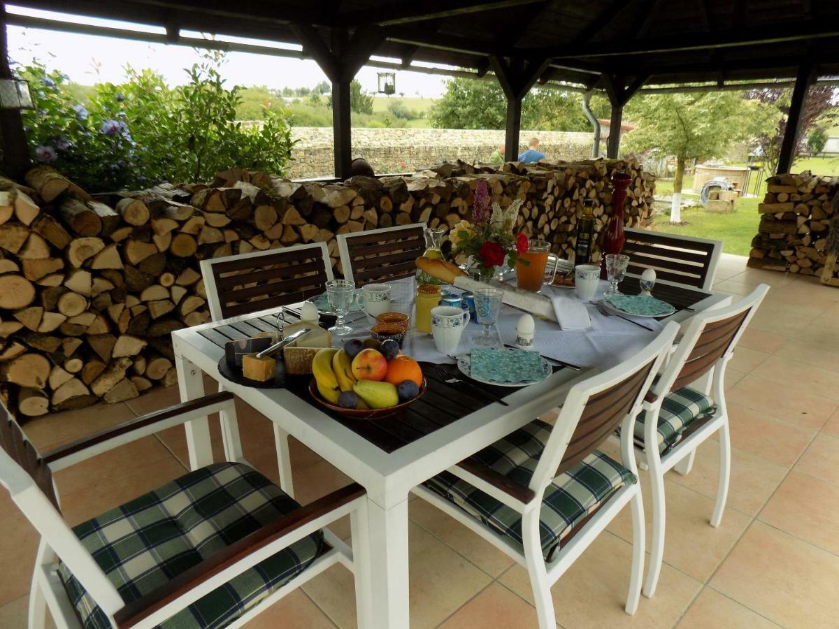 Domaine De La Mance - Maisonnette Avec Cheminee Vitrey-sur-Mance Εξωτερικό φωτογραφία